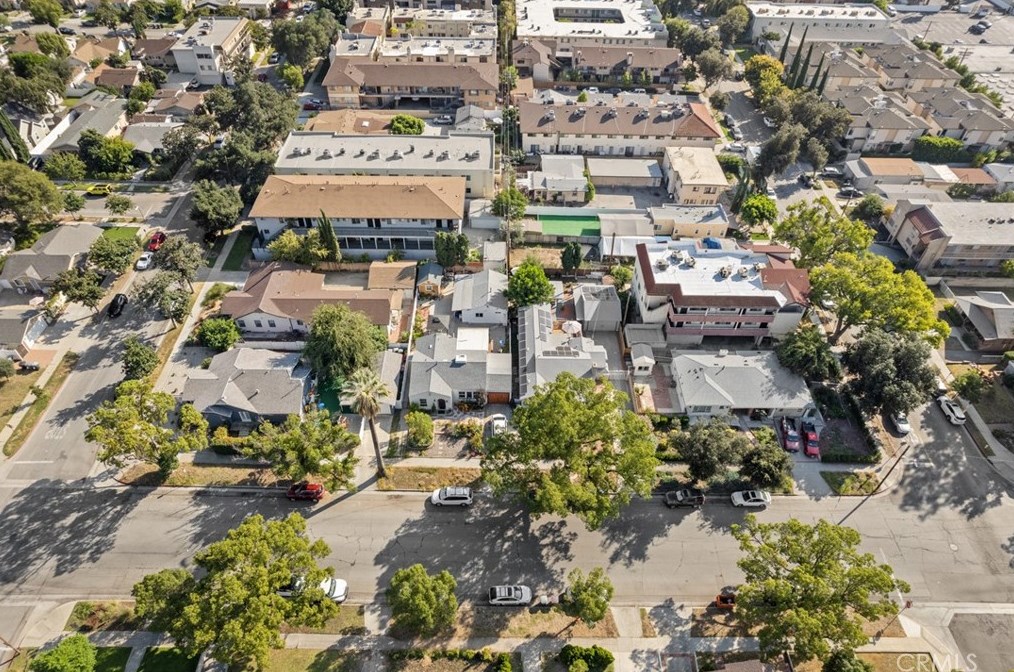 710 Milford St, Glendale CA  91203-1534 exterior