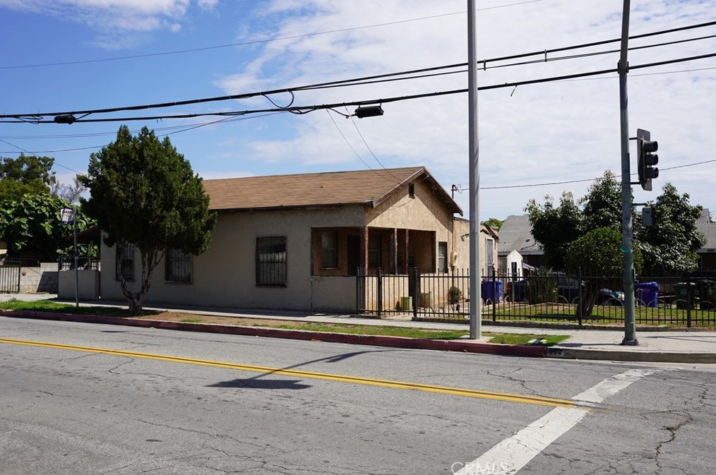 920 Hazard Ave, Los Angeles CA  90063-1252 exterior