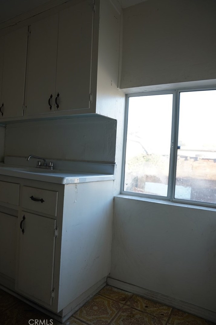 920 Hazard Ave, Los Angeles CA  90063-1252 exterior