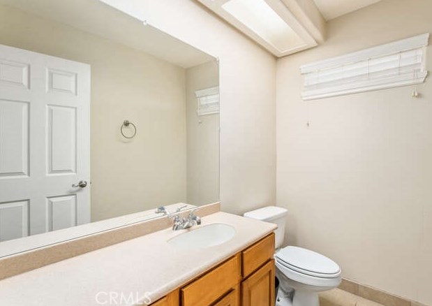 17674 Buckthorn Ave, Hesperia CA  92345-6617 exterior