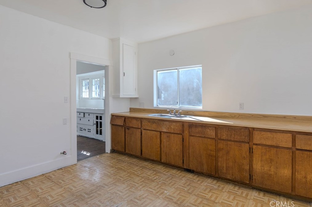 6217 Hayes Ave, Los Angeles CA  90042-3617 exterior