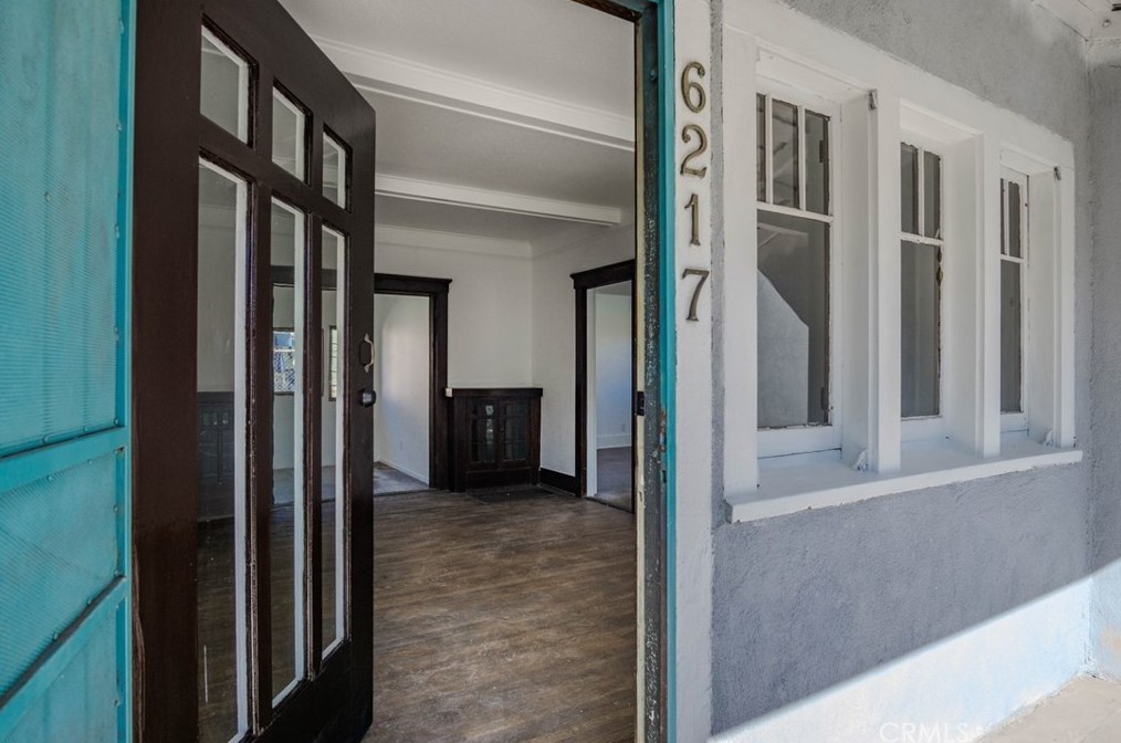 6217 Hayes Ave, Los Angeles CA  90042-3617 exterior