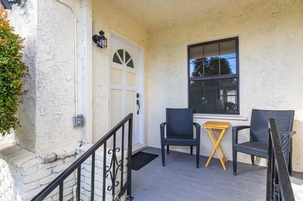 17921 Vanowen St, Los Angeles CA  91335-5637 exterior