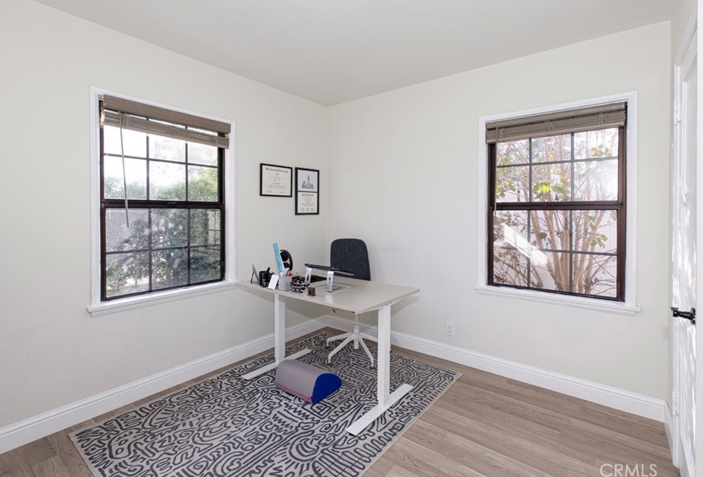 17921 Vanowen St, Los Angeles CA  91335-5637 exterior