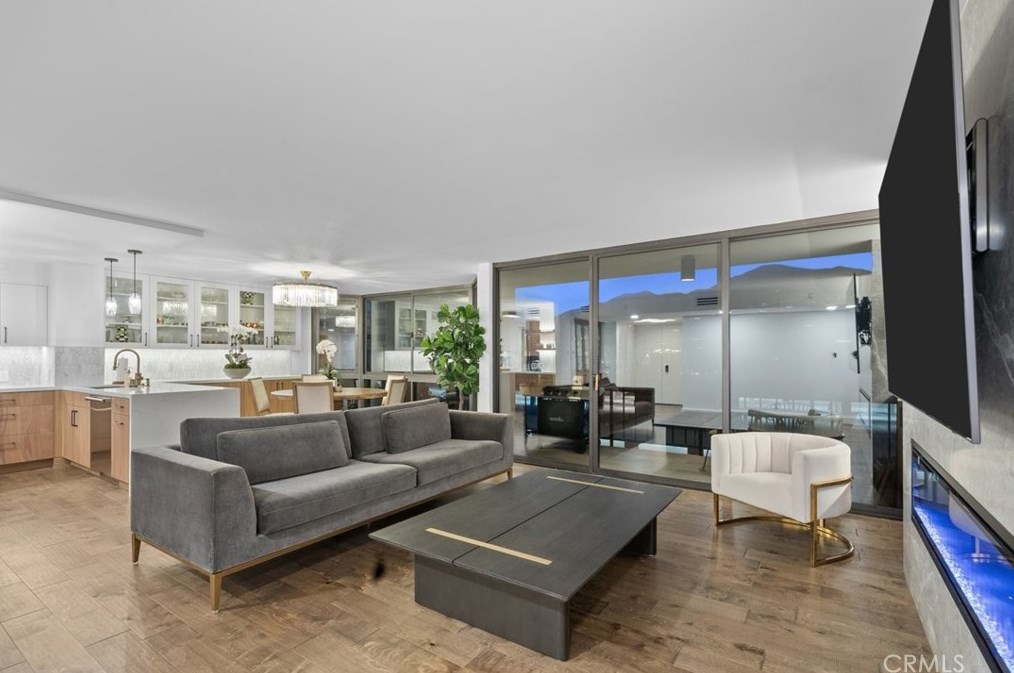 222 Monterey Rd, Glendale CA 91206-2052 exterior