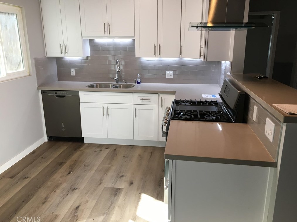 2104 Verdugo Rd, Glendale CA  91208-2528 exterior