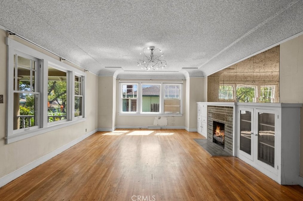 1233 Wesley Ave, Pasadena CA  91104-2640 exterior