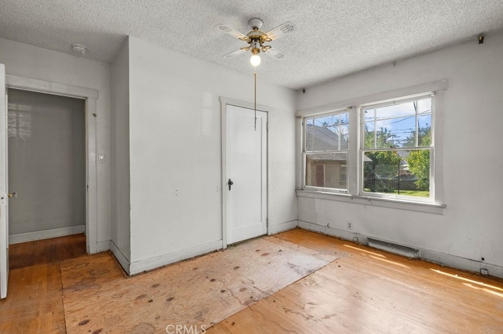 1233 Wesley Ave, Pasadena CA  91104-2640 exterior
