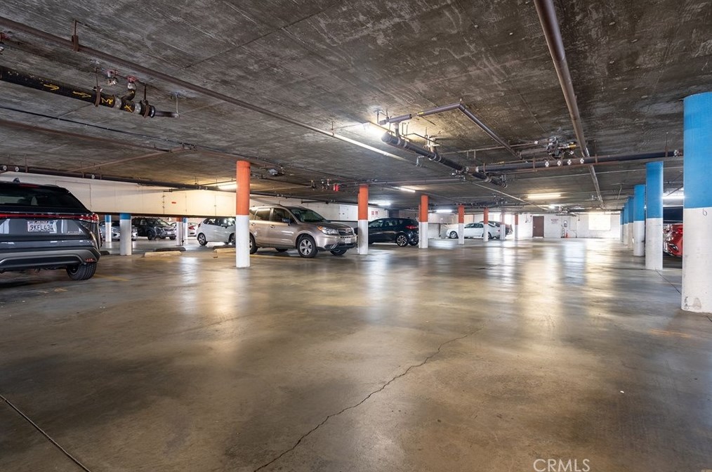 570 Stocker St, Glendale CA  91202-2203 exterior