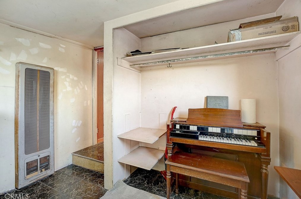 755 Crane Blvd, Los Angeles CA  90065-4038 exterior