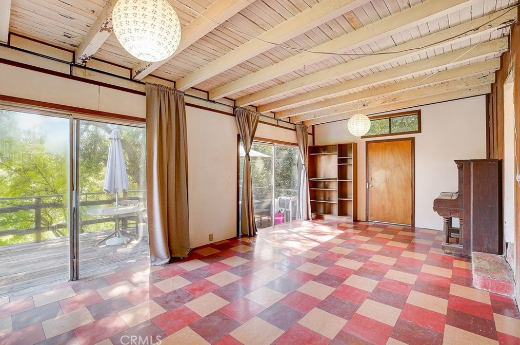 755 Crane Blvd, Los Angeles CA  90065-4038 exterior