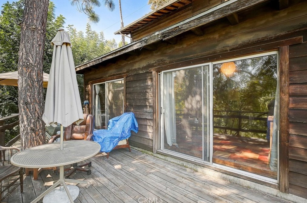 755 Crane Blvd, Los Angeles CA  90065-4038 exterior