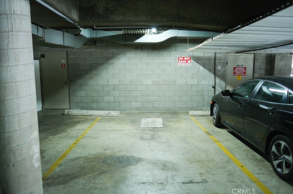 333 Louise St, Glendale CA  91206-3569 exterior