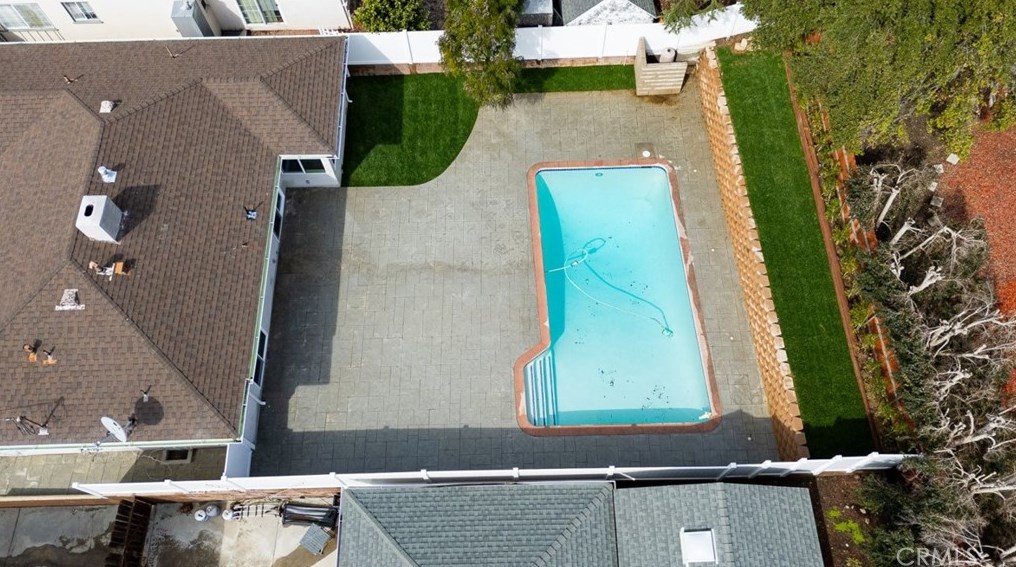 3849 Mayfield Ave, Glendale CA  91214-2312 exterior