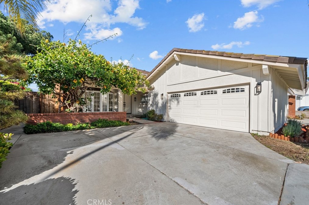 4985 Paseo De Vega, Irvine CA  exterior