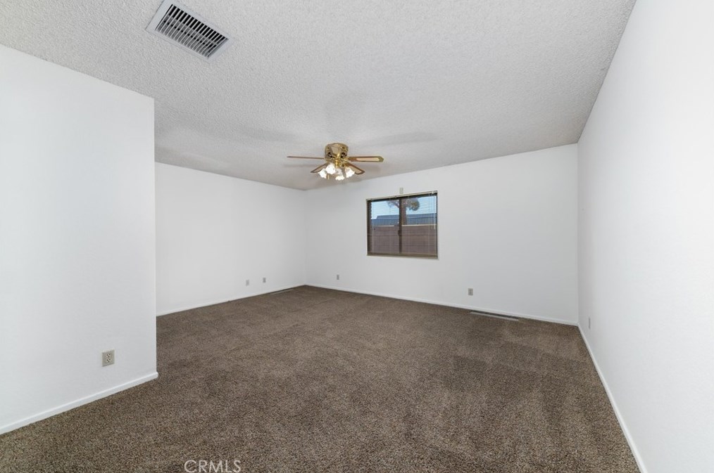 44745 Lowtree Ave, Lancaster CA  exterior