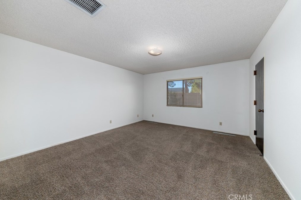 44745 Lowtree Ave, Lancaster CA  exterior