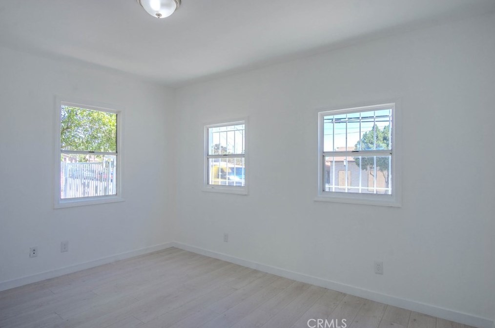 927 Hazard Ave, Los Angeles CA  90063-1253 exterior