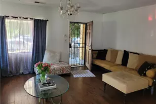 4528 Arlington Ave, Los Angeles, CA 90043 - Photo 3