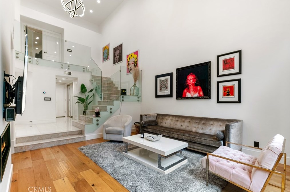 1905 Caminito De La Valle, Glendale CA 91208-3048 exterior