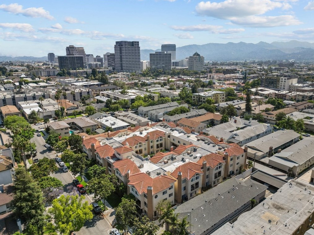 1131 Campbell St, Glendale CA  91207-1642 exterior