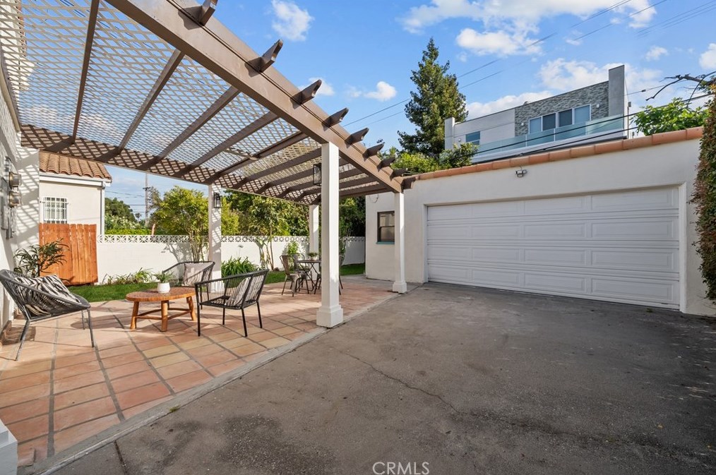 1551 Wellesley Ave, Los Angeles CA  90025-3629 exterior