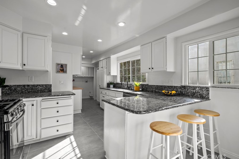 1551 Wellesley Ave, Los Angeles CA  90025-3629 exterior
