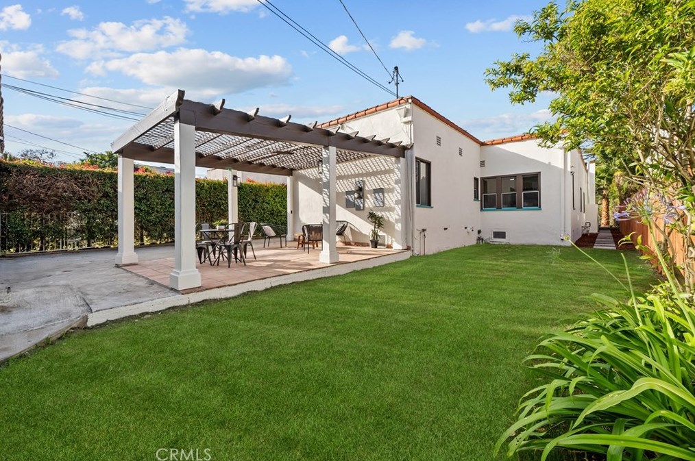 1551 Wellesley Ave, Los Angeles CA  90025-3629 exterior