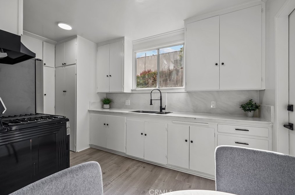 1551 Wellesley Ave, Los Angeles CA  90025-3629 exterior