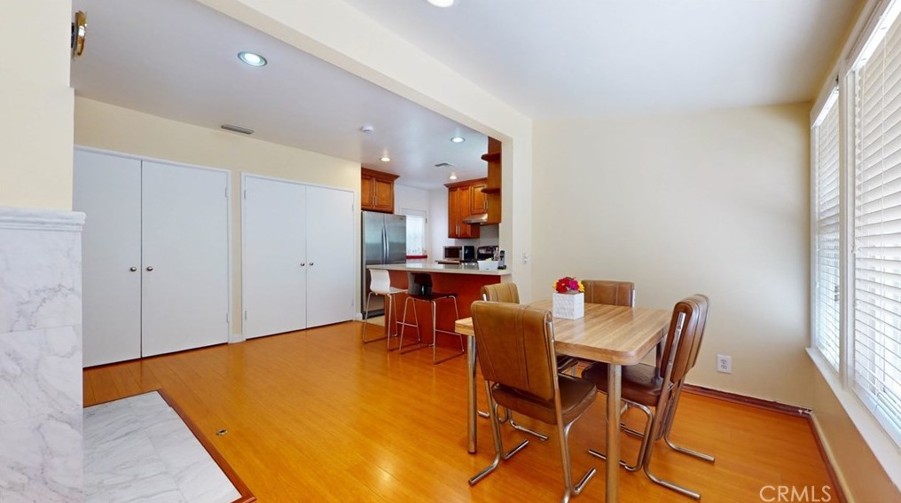 2230 Chevy Chase Dr, Glendale CA  91206-1807 exterior