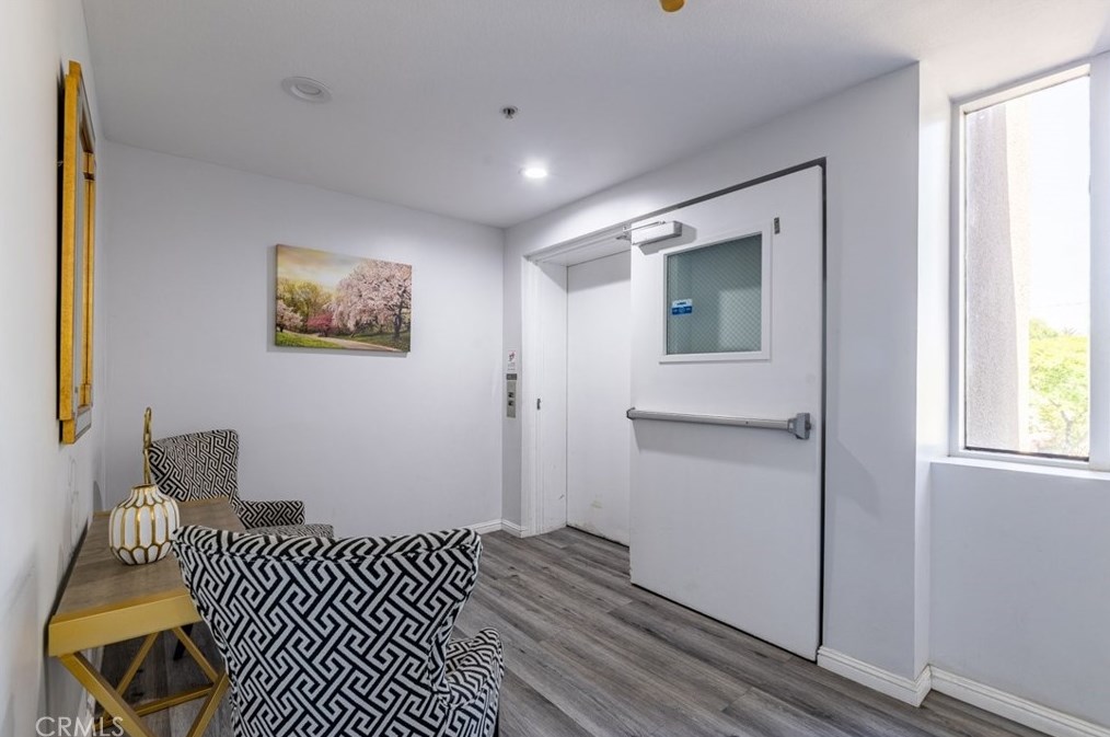 315 Chester St, Glendale CA  91203-3725 exterior