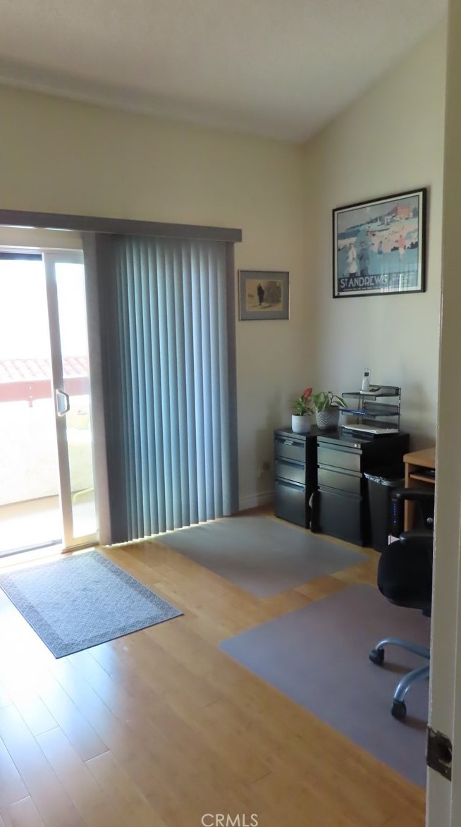 2160 Plaza Del Amo, Torrance CA  90501-3412 exterior