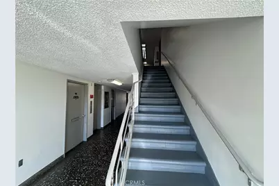 303 S Glenoaks Boulevard, Burbank, CA 91502 - Photo 23