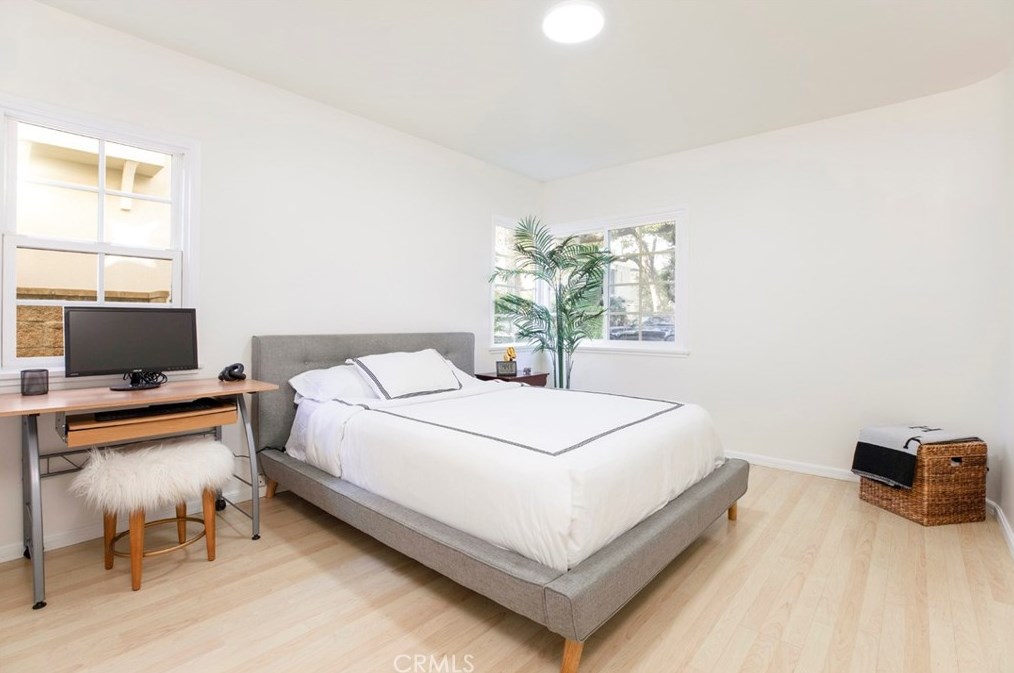 812 Doran St, Glendale CA  91203-0015 exterior