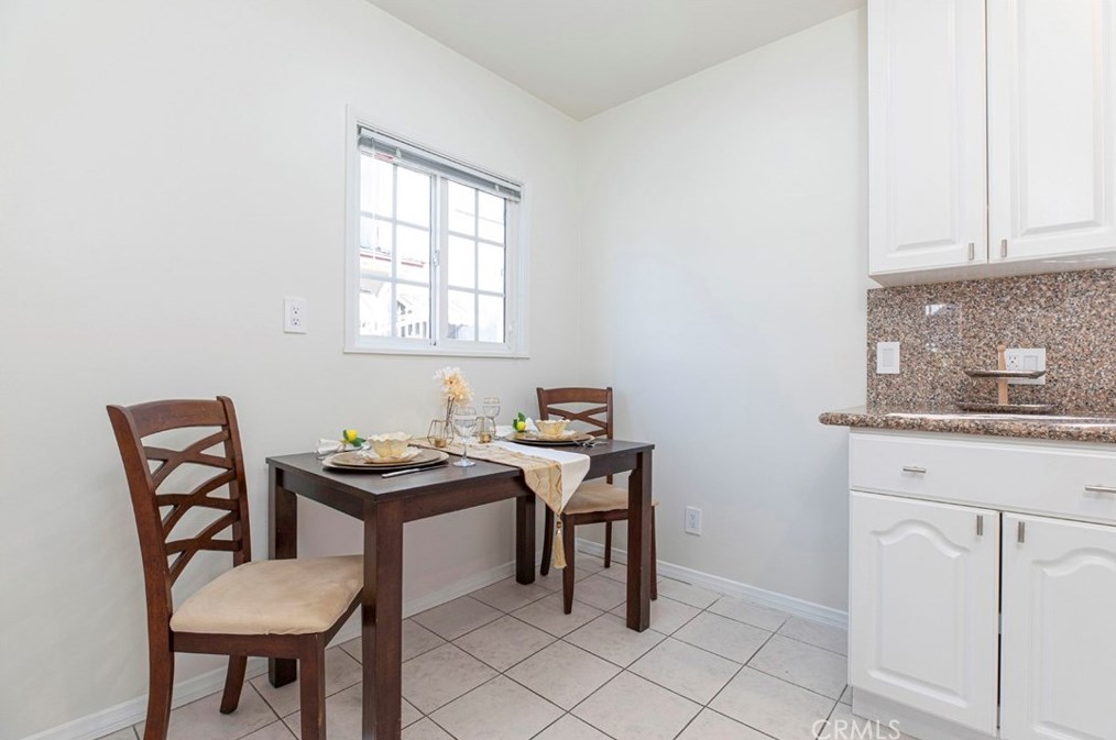 812 Doran St, Glendale CA  91203-0015 exterior