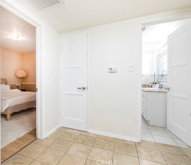 812 Doran St, Glendale CA  91203-0015 exterior