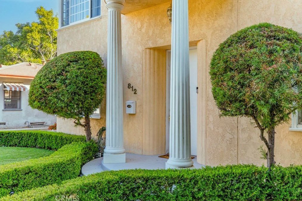 812 Doran St, Glendale CA  91203-0015 exterior