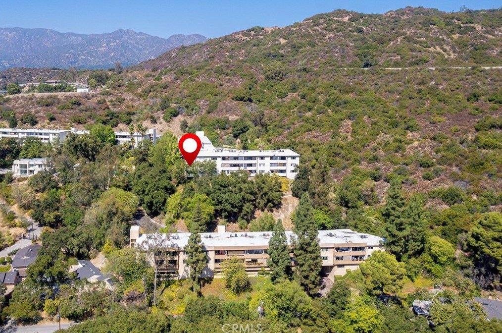 1935 Alpha Rd, Glendale CA  91208-2134 exterior