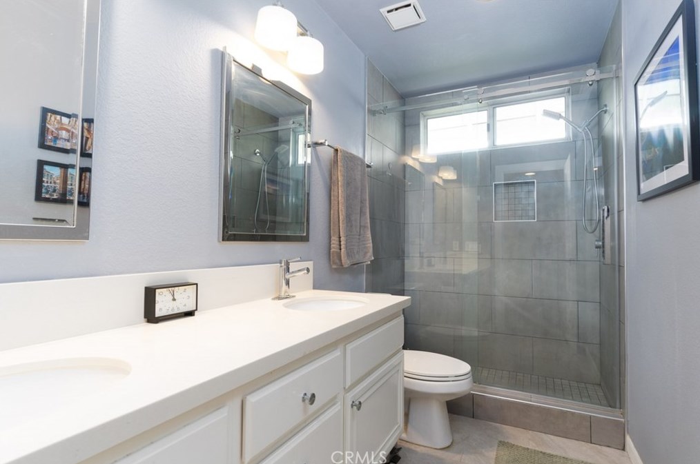 4707 Marblehead Bay Dr, Oceanside CA  92057-3408 exterior