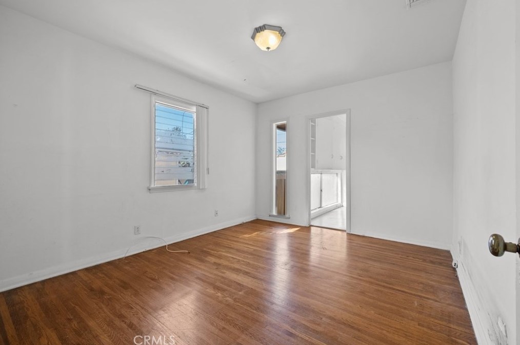 1355 Idlewood Rd, Glendale CA  91202-2042 exterior