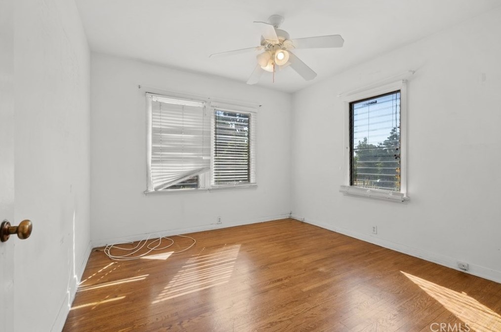 1355 Idlewood Rd, Glendale CA  91202-2042 exterior