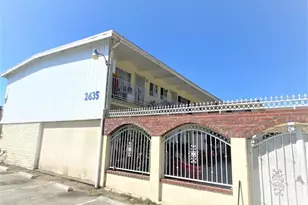 2635 S Cloverdale Ave, Los Angeles, CA 90016 - Photo 3