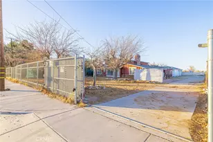 3339 E Ave, Palmdale, CA 93550 - Photo 3