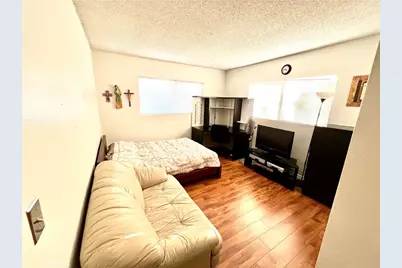 10415 McVine Avenue #2, Sunland, CA 91040 - Photo 23