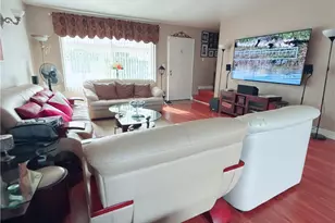 10415 McVine Ave, Sunland, CA 91040 - Photo 5