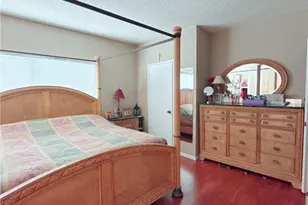 10415 McVine Ave, Sunland, CA 91040 - Photo 15