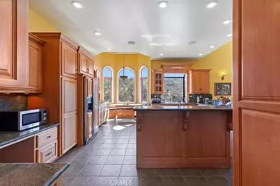 24500 Heather Court, Tehachapi, CA 93561 - Photo 21