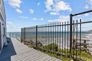 11770 Pacific Coast Hwy, Malibu, CA 90265 - Photo 25