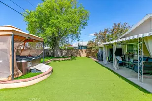 8673 Herrick Ave, Los Angeles, CA 91352 - Photo 33