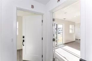 1754 N Berendo St, Los Angeles, CA 90027 - Photo 3